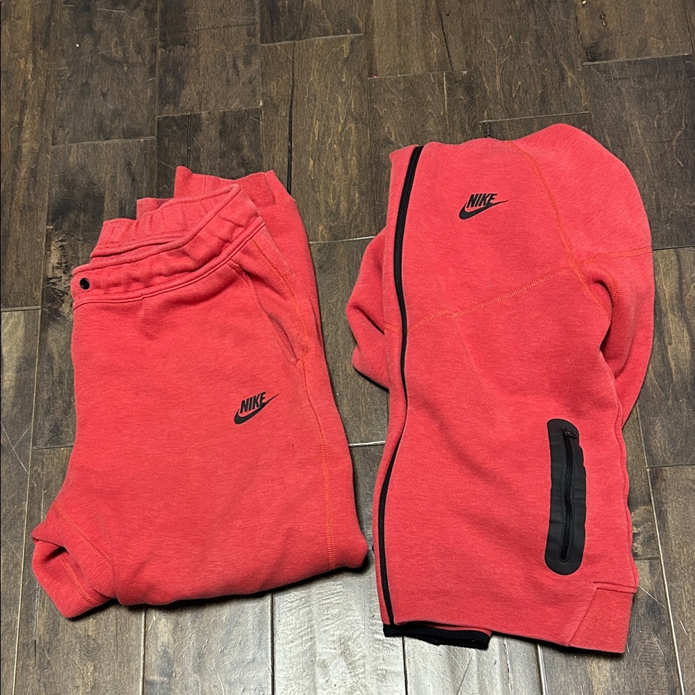 Nike Kids Coral Red Full‑Zip Hooded Sweatshirt